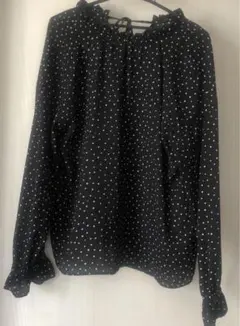 niko and... ドット柄2WAYフリルブラウス