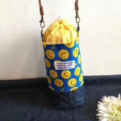 スマイル　水筒カバー　ペットボトルホルダー　ペットボトルカバー