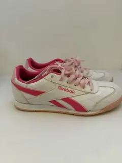 Item thumbnail for item b6ec83ab-2d39-4fbe-8ff5-287bca344649