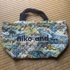 niko and... ハワイ柄 キルティング トートバッグ　中古のサムネイル