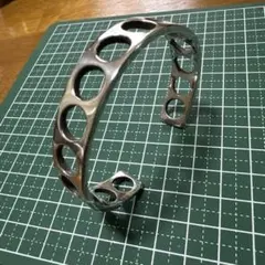 シルバー サークルデザイン バングルのサムネイル