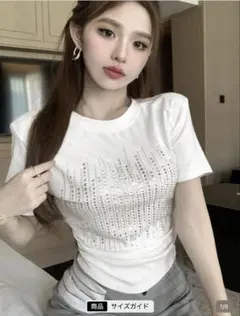ラインストーンデコレーション スリムフィット 半袖Tシャツ 白