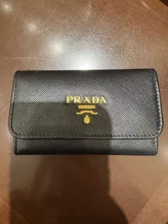 PRADA ブラック レザー キーケース