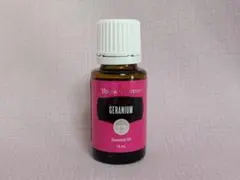 新品　ゼラニウム15ml 女性に優しいエッセンス　美肌・美髪 新品 ゼラニウム15ml 女性に優しいエッセンス 美肌・美髪 - メルカリ