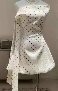 水玉模様片肩ワンピース S/Mサイズ　キャバクラ　ラウンジ