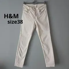H&M ストレートデニムパンツ ホワイト EUR38のサムネイル