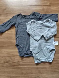 サイズ70　ユニクロ　ベビー　長袖肌着　2枚