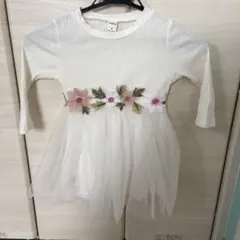 花柄刺繍付きホワイトワンピース