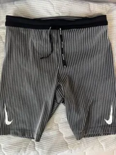 Nike エアロスイフトタイツ　S