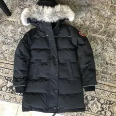 Canada Goose Kids 黒 ダウンコート フード付き
