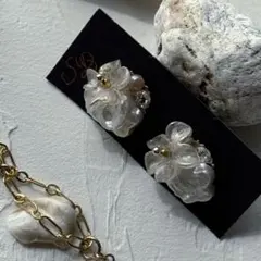 結婚式 お呼ばれにも♡ 透明感フラワーピアス ブライダル 上品アクセサリー