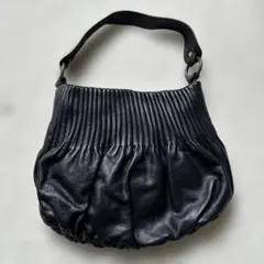 【極美品】HIROKO KOSHINO　レザー プリーツバッグ ブラック169のサムネイル