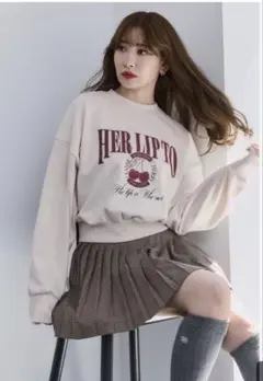 Herlipto Classic Cherry Sweatshirtのサムネイル