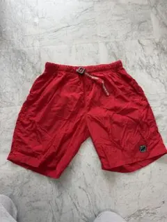 UNDEFEATED レッド ショートパンツ Lサイズのサムネイル
