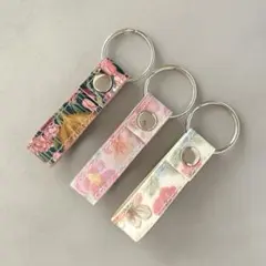 リバティラミネート×合皮の二重リングキーホルダーセット(5) - メルカリ