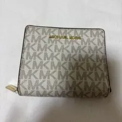 MICHEAL KORS 2つ折り財布のサムネイル