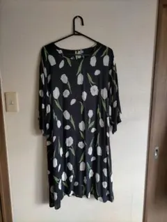 チューリップ柄ワンピース
