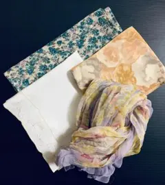 スカーフ◆ピエールカルダン◆シルク◆花柄◆ネッカチーフ◆刺繍ハンカチ◆新品未使用