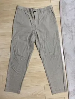 GU スラックスパンツ　ベージュ