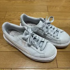 未使用級　PUMA スウェード　 厚底　24.5