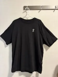 On オン ランニング クラブT メンズ M