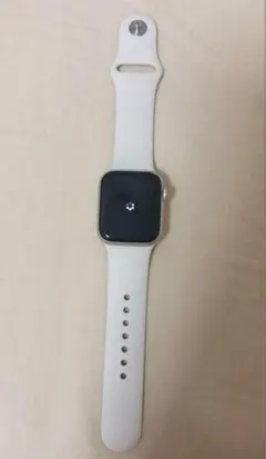 Apple Watch SE（第2世代）GPSモデル 40mm スターライト