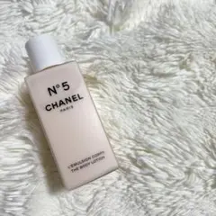 【新品】CHANEL N°5 ザ ボディローション 200mlのサムネイル
