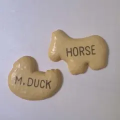 たべっ子どうぶつ　ビスケットマグネット　おしどり、うま２点セット