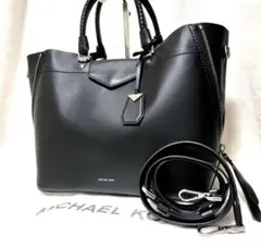 【美品】マイケルコース　ブレイクリー　トートバッグ　2WAY　自立　チャーム　黒