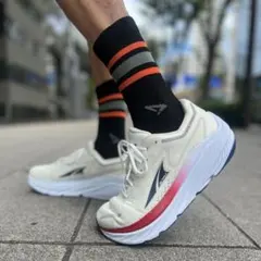 新品 怪我予防 フォーム改善　Altra アルトラVIAOLYMPUS メンズ