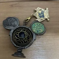 Item thumbnail for item dc80cdbc-0e44-4a6c-8bfd-8e8ce6dae397