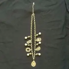 レトロ　JEWEL PARIS チャーム付きネックレス ゴールドカラー
