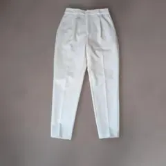 GUホワイトパンツ