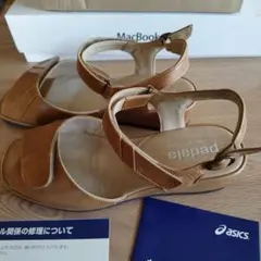 asics pedala ウォーキングサンダル　２３．５ｃｍ レディースのサムネイル
