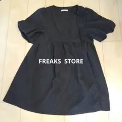【超美品】FREAKS STORE ブラック パフスリーブ チュニック 半袖のサムネイル