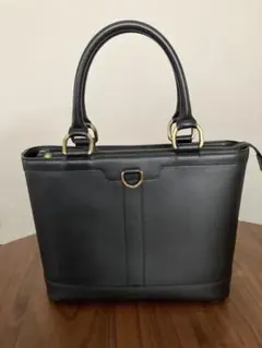 未使用級　美品 BURBERRY バーバリー　ビジネスバッグ　トートバッグ　黒のサムネイル