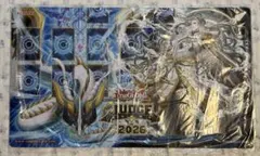 遊戯王 北米版 JUDGE 2026 巳剣 プレイマット 遊戯王 プレイマット 巳剣之尊麁正 天羽々斬之巳剣 JUDGE 2026 - メルカリ