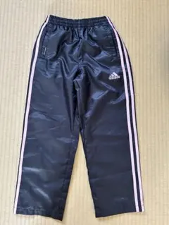 adidas ブラック ピンクトラックパンツ　ウインドブレーカー　120cm