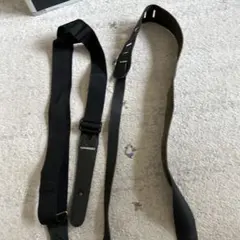 9月21日まで最終価格FERNANDES ギター用ストラップ 黒と革製ストラップ