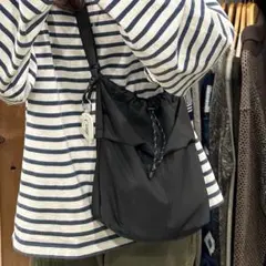 DEVICE パラコート巾着ナイロンショルダーバッグ