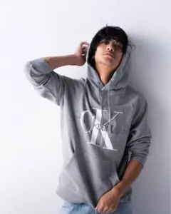 Calvin Klein ロゴ パーカー グレー