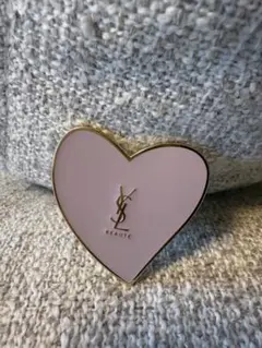 YSL BEAUTE ハート型ミラー