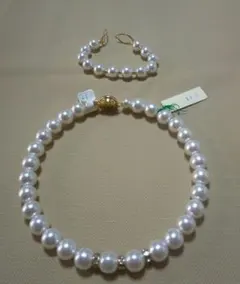 ホワイトパール ネックレスとブレスレットセット