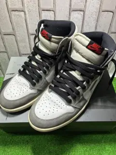 NIKE AIR JORDAN 1 RETRO HIGH OG グレー