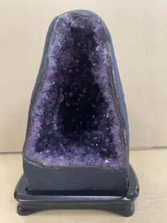 アメジストドーム☆希少☆ 希少アメジストドーム台付☆美結晶ウルグアイ産 - メルカリ