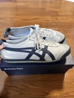 Onitsuka Tiger スニーカー ホワイト/ネイビー 箱付き