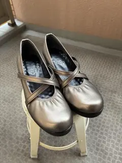 美品ファーストコンタクト美脚カジュアルパンプス⭐︎ウェッジソール　24.5cm