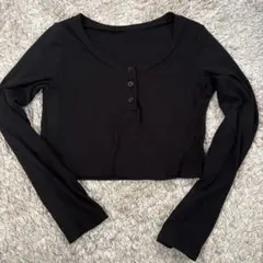 DAZY リブニット クロップトップ ハーフボタンロングスリーブ ☆