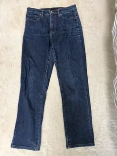 UNIQLO ダークブルー ストレートデニム