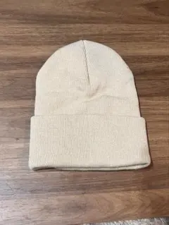 ベージュ ニット帽